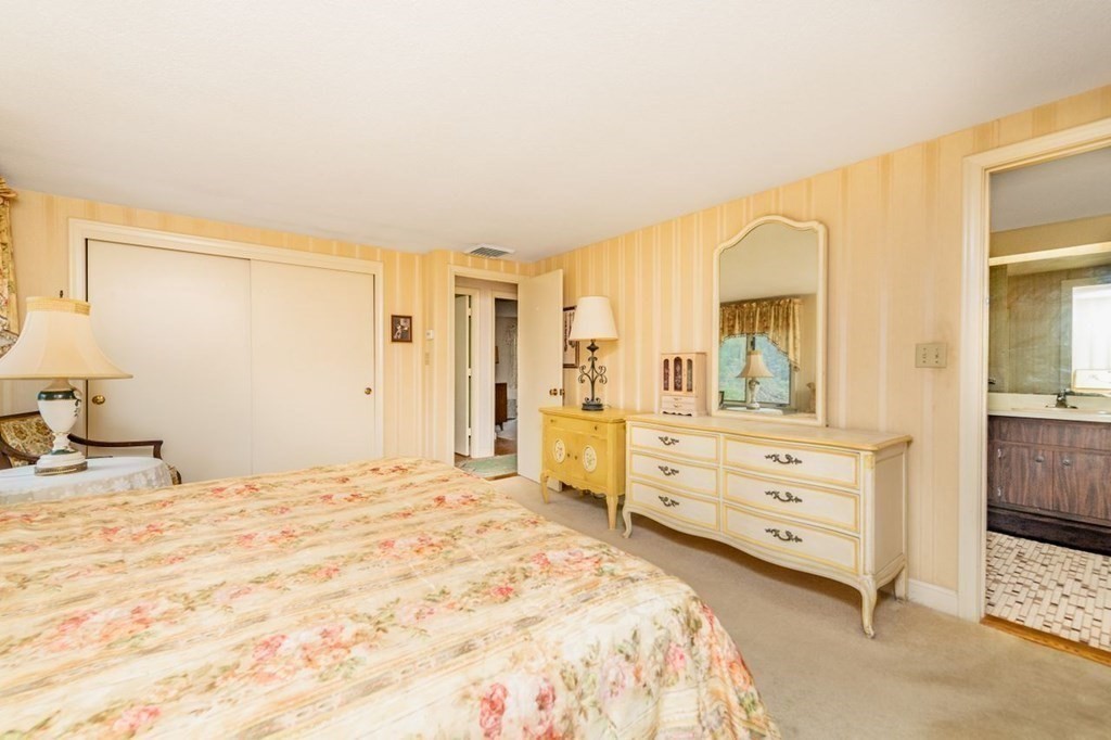 15 Moran Road Lynnfield, MA 01940 - Photo 17 of 34 Gallery Image 17