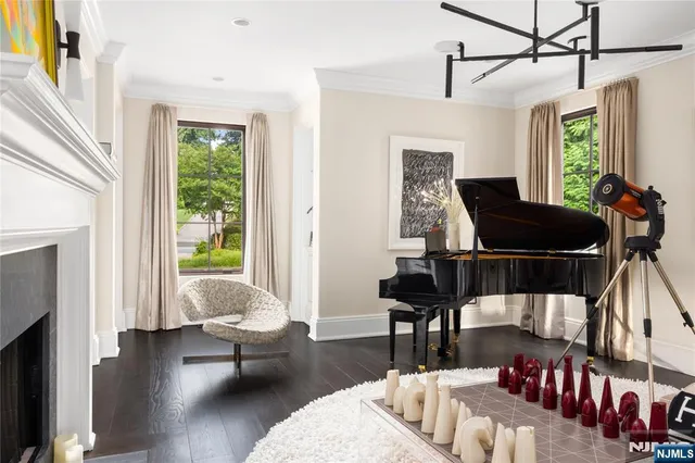 $5,888,711 | 7-11 Stokes Farm Road, Old Tappan, NJ 07675