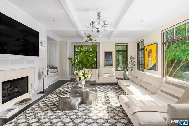 $5,888,711 | 7-11 Stokes Farm Road, Old Tappan, NJ 07675