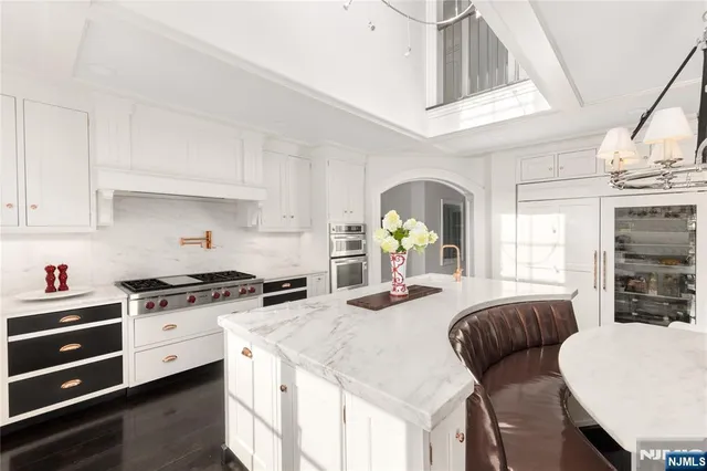 $5,888,711 | 7-11 Stokes Farm Road, Old Tappan, NJ 07675