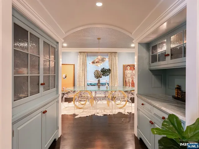 $5,888,711 | 7-11 Stokes Farm Road, Old Tappan, NJ 07675