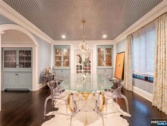 $5,888,711 | 7-11 Stokes Farm Road, Old Tappan, NJ 07675