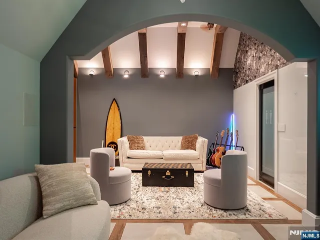 $5,888,711 | 7-11 Stokes Farm Road, Old Tappan, NJ 07675