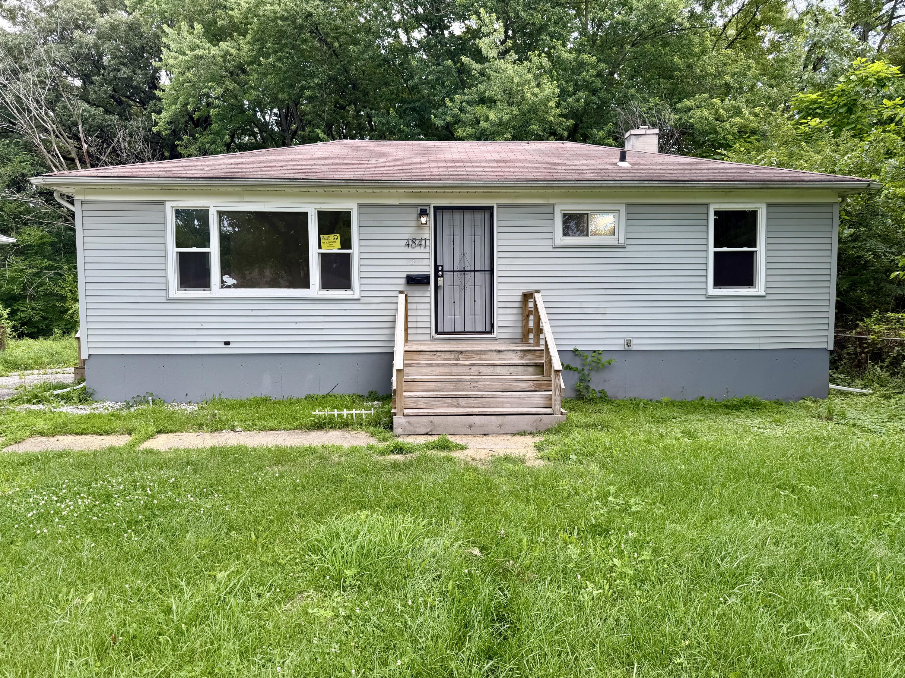 4841 Kentucky Street Gary, IN 46409 - Photo 1 of 18 3000x2250