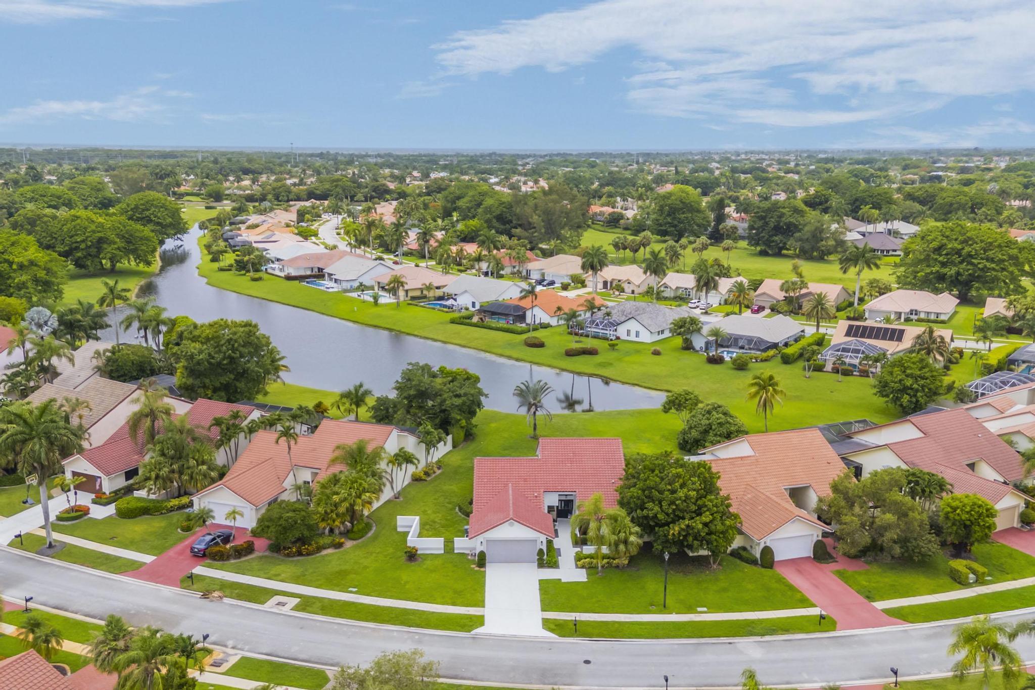 19325 Cherry Hills Terrace Boca Raton, FL 33498 - Photo 8 of 75 072