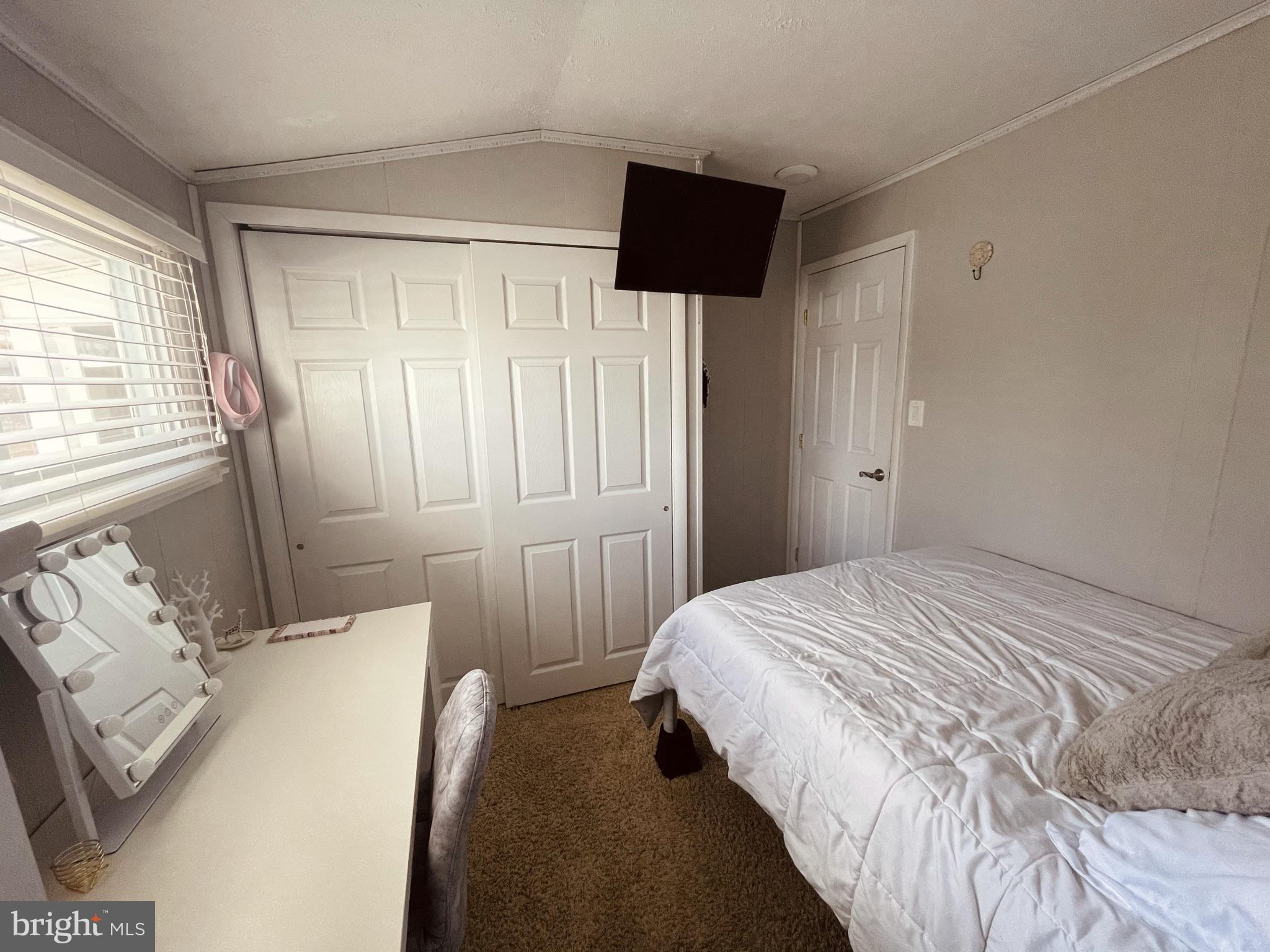 58 Turf Road Levittown, PA 19056 - Photo 14 of 22