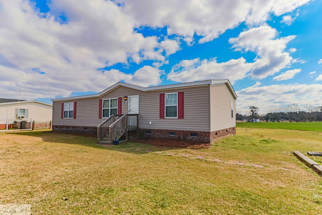 621 Country Club Road Mount Olive, NC 28365 - Photo 4 of 45 Gallery Image 4