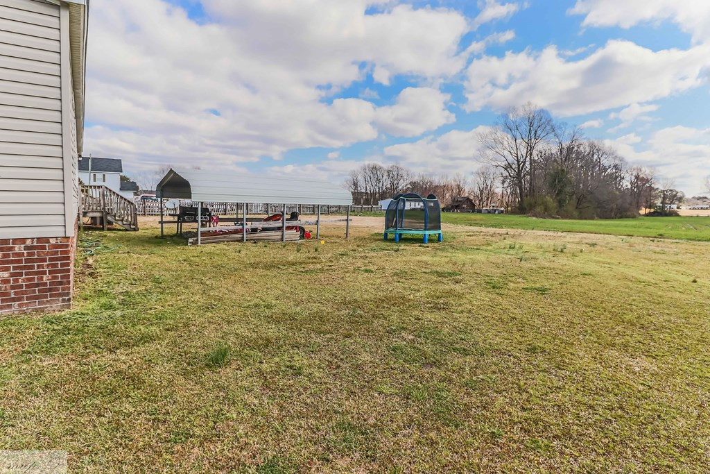 621 Country Club Road Mount Olive, NC 28365 - Photo 5 of 45 Gallery Image 5