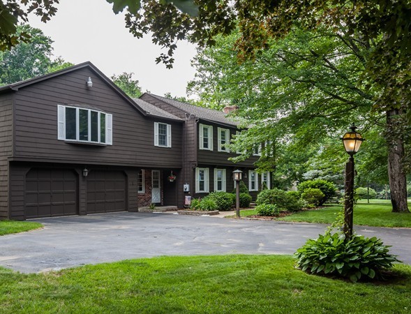 192 Franklin Road Longmeadow, MA 01106 - Photo 3 of 30