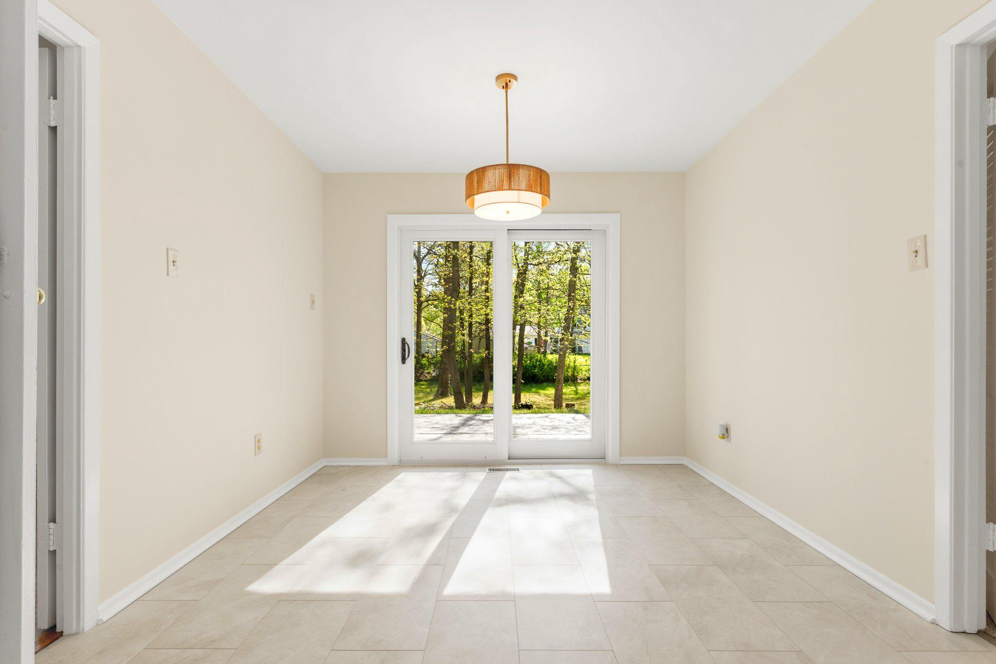 12605 Cedarbrook Lane Laurel, MD 20708 - Photo 8 of 28 Breakfast Nook in Kitchen