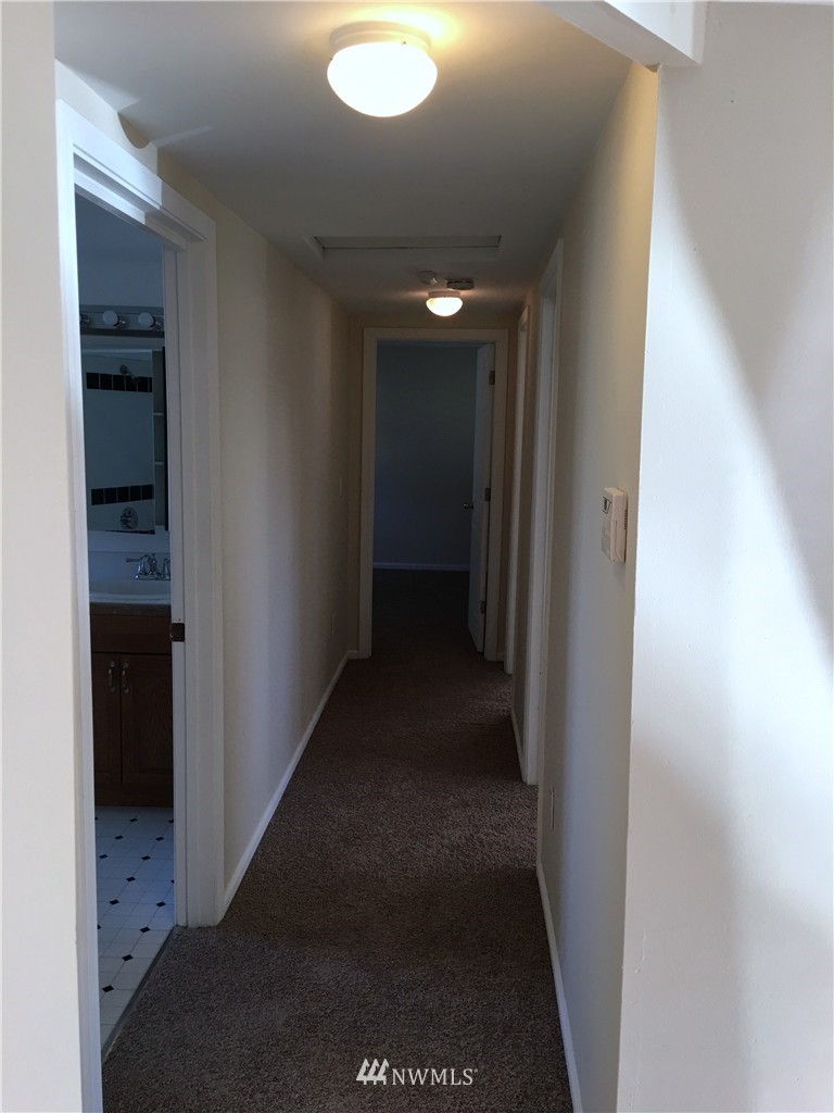 14909 134th Avenue Southeast Renton, WA 98058 - Photo 6 of 13 Gallery Image 6