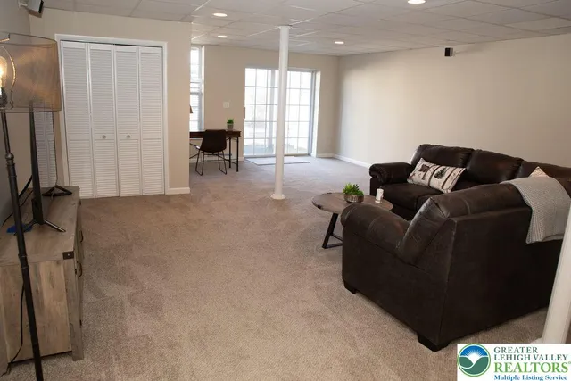 $449,900 | 165 Muirfield Way, Easton, PA 18042