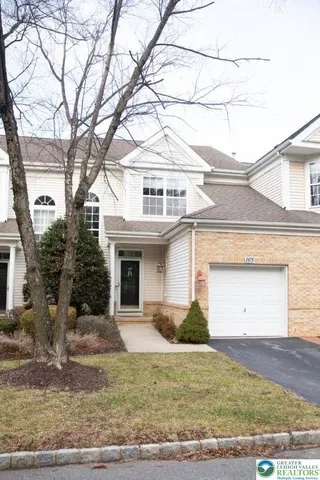 $449,900 | 165 Muirfield Way, Easton, PA 18042
