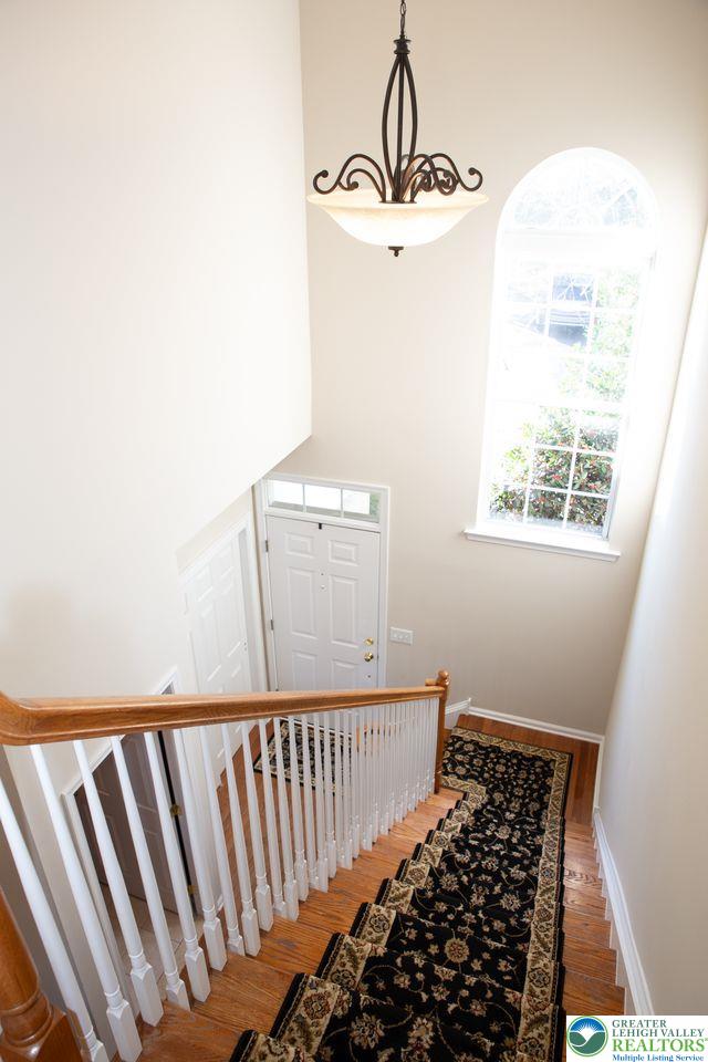 165 Muirfield Way Easton, PA 18042 - Photo 3 of 27