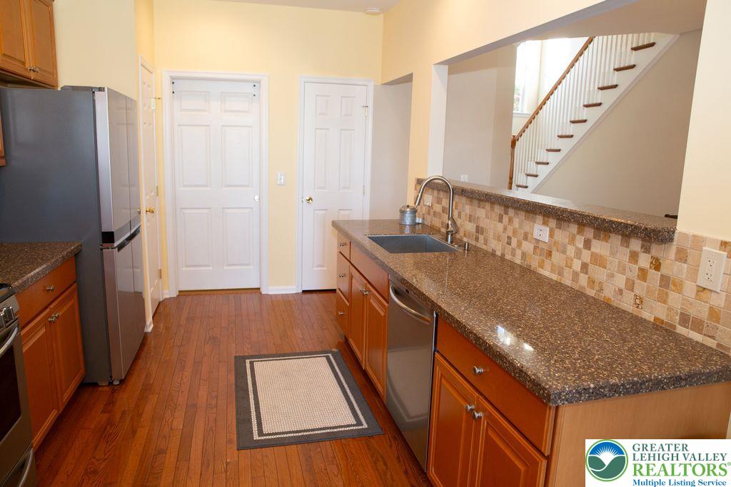 165 Muirfield Way Easton, PA 18042 - Photo 10 of 27