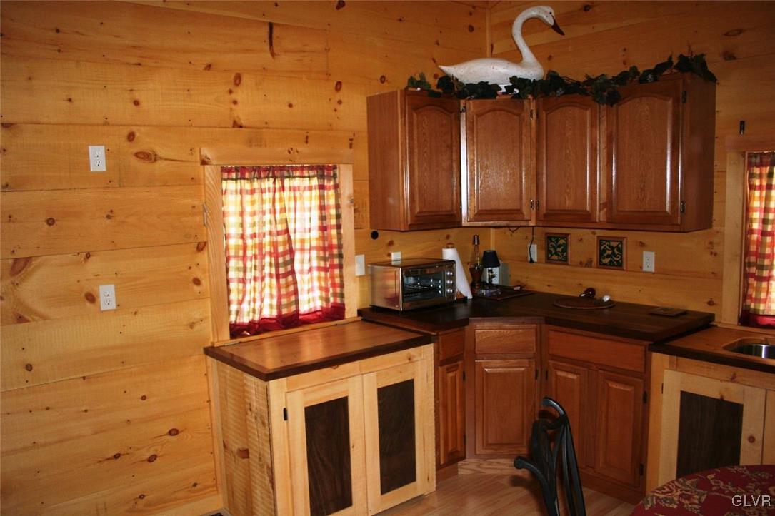 3916 Kutz Road Temple, PA 19560 - Photo 17 of 19 Gallery Image 17