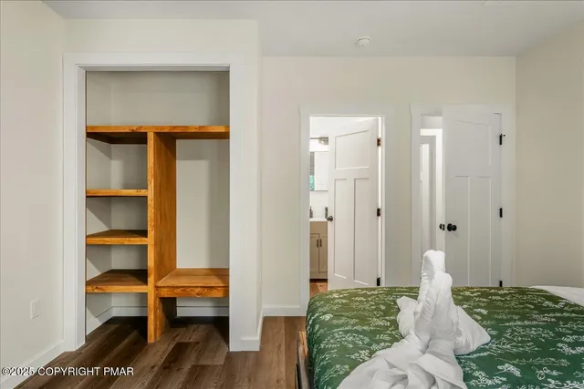 $2,075,000 | 245 South Lake Drive, Lake Harmony, PA 18624