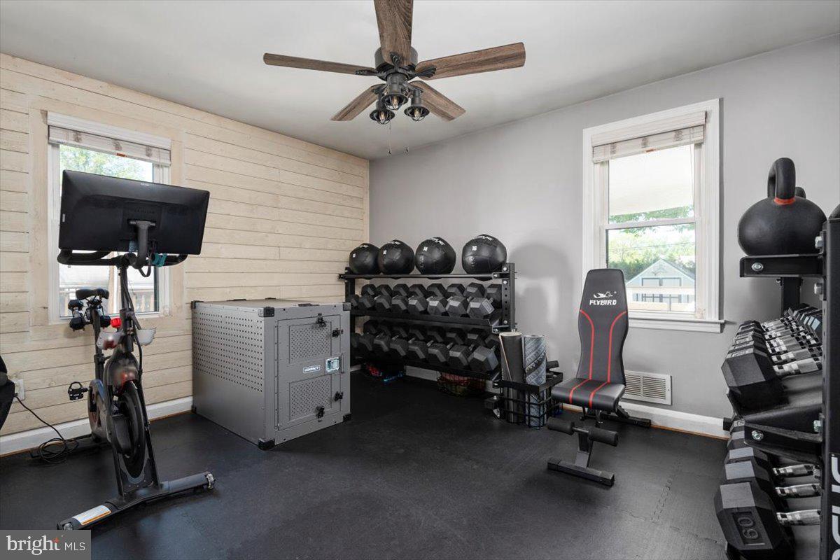 542 Cleveland Road Linthicum Heights, MD 21090 - Photo 15 of 39 Gallery Image 15