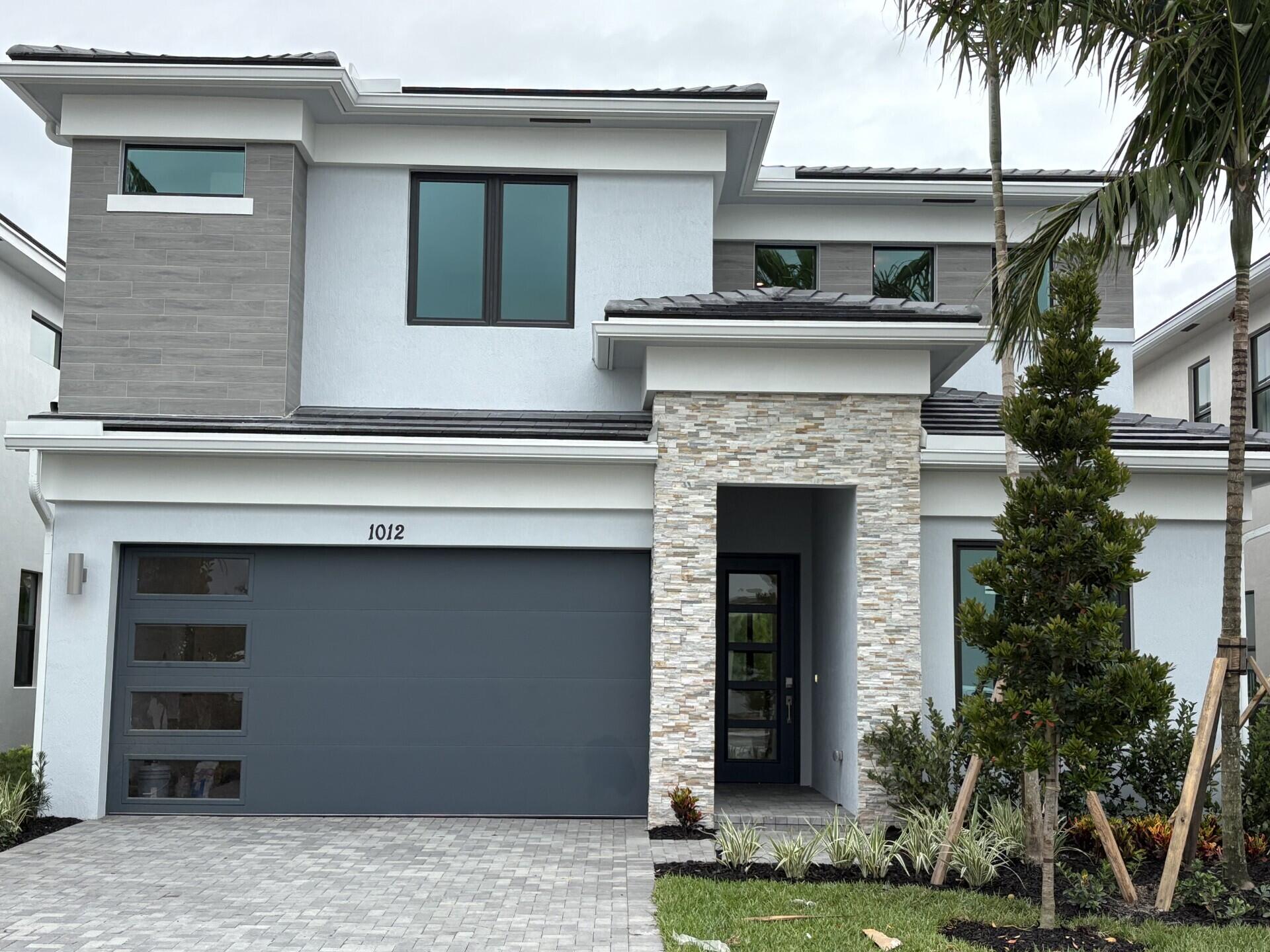 1012 Raleigh Way Wellington, FL 33414 - Photo 1 of 28 Vienna 6 Exterior