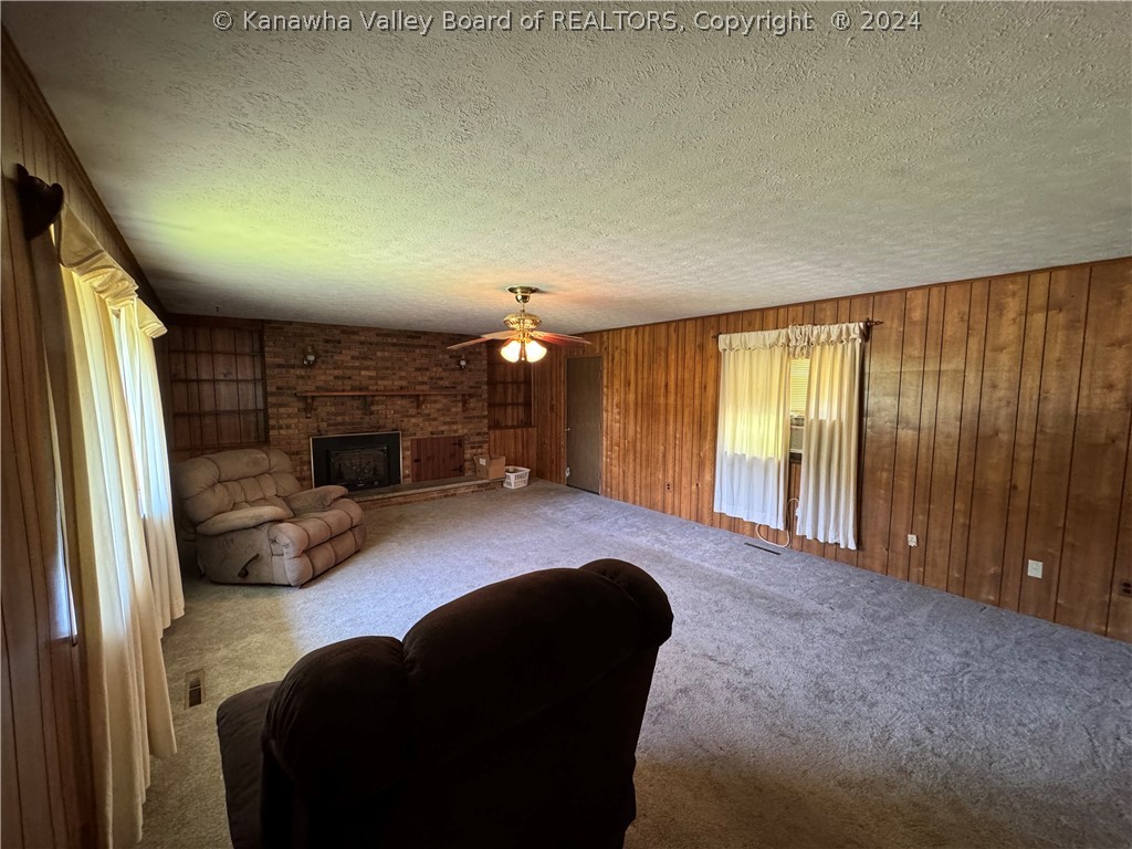 5113 Elk River Road North Elkview, WV 25071 - Photo 10 of 19 Gallery Image 10