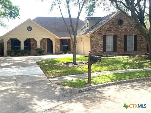$298,900 | 107 Bramble Bush Lane, Victoria, TX 77904