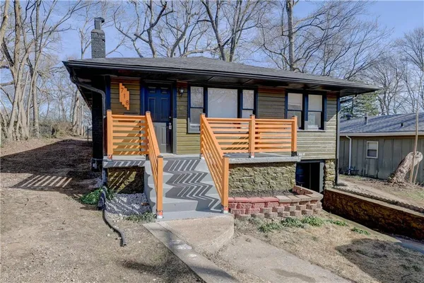 $224,950 | 718 East Gudgell Avenue, Independence, MO 64055