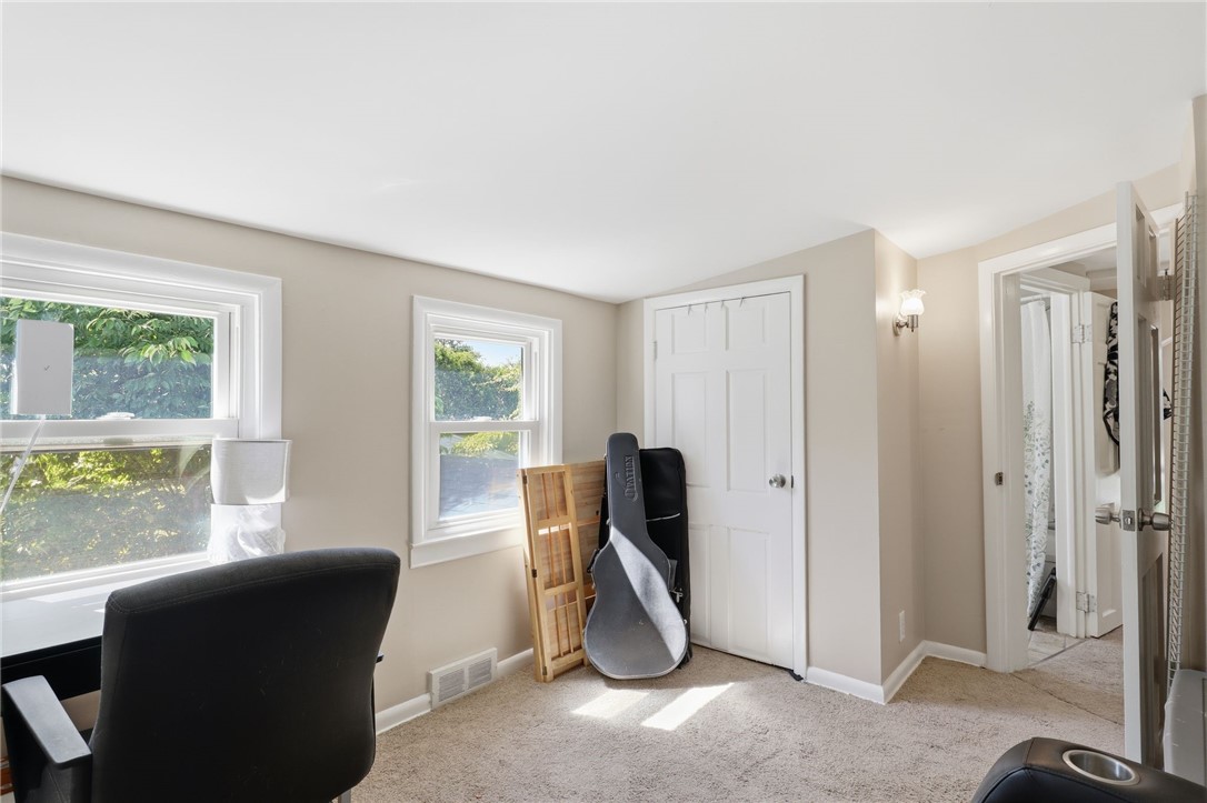 133 Armstrong Road Greece, NY 14616 - Photo 17 of 41