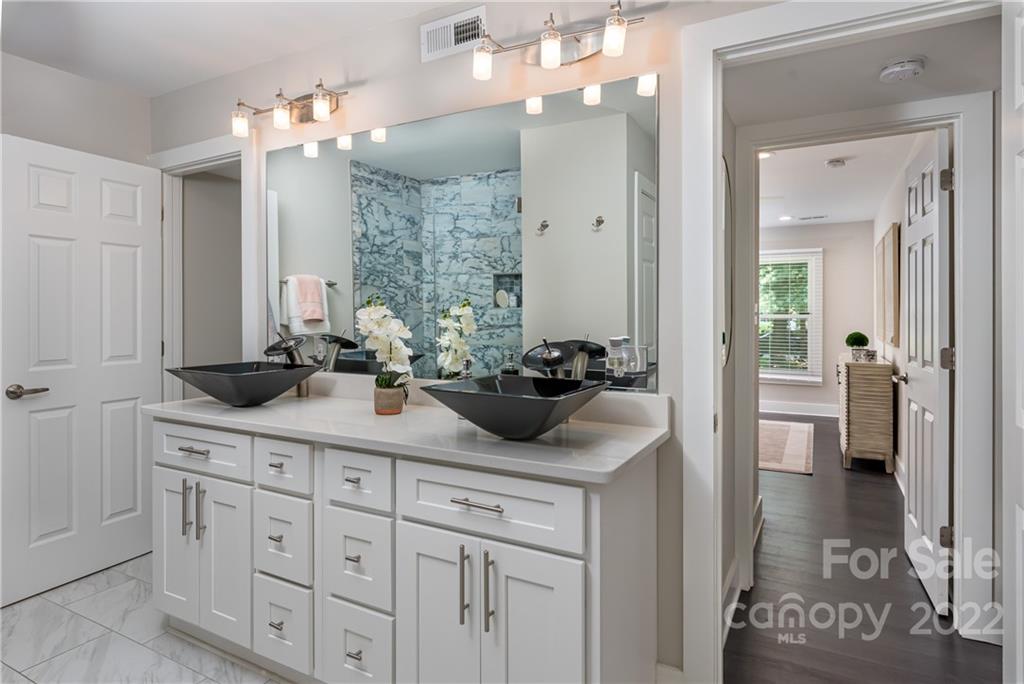 311 Meadowbrook Road Charlotte, NC 28211 - Photo 12 of 25