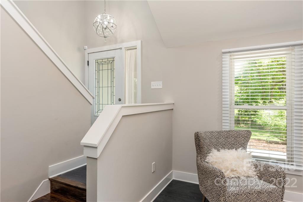 311 Meadowbrook Road Charlotte, NC 28211 - Photo 2 of 25