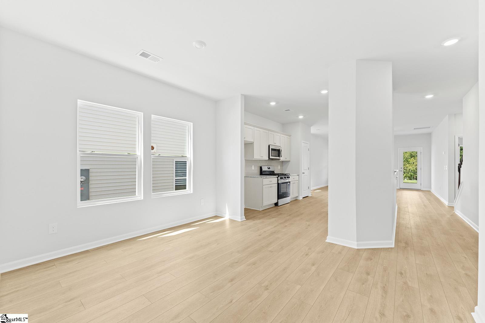 2357 Mill Loop Spartanburg, SC 29301 - Photo 4 of 36