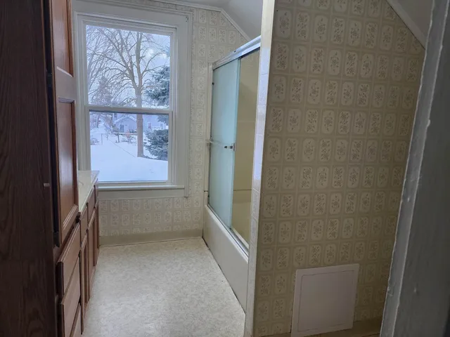 $175,000 | 531 6th Avenue, Menominee, MI 49858