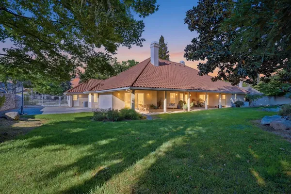 $875,000 | 3403 East Vassar Court, Visalia, CA 93292