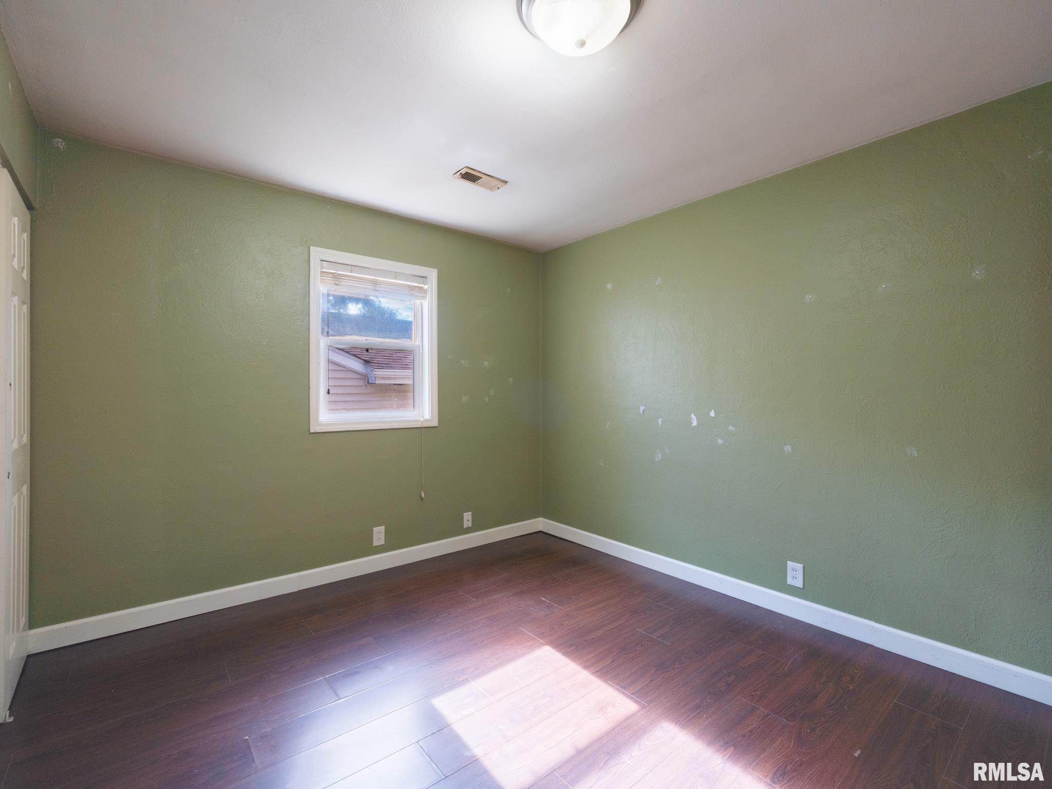 1409 Bush Street Pekin, IL 61554 - Photo 31 of 33
