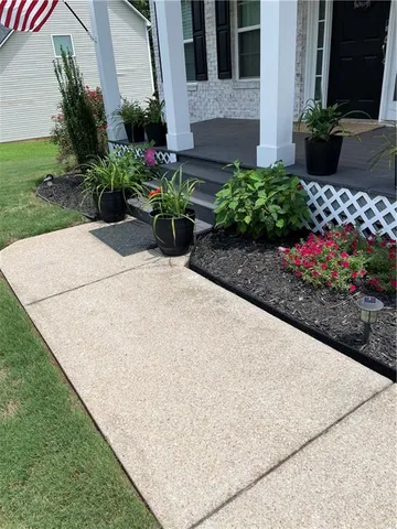 $389,000 | 601 Birchwood Drive, Temple, GA 30179