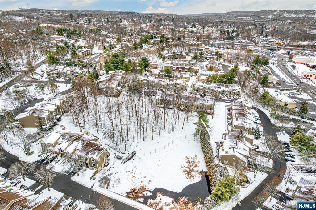 44 Mill Pond Road Little Falls, NJ 07424 - Photo 36 of 37 an aerial view of residential houses with outdoor space