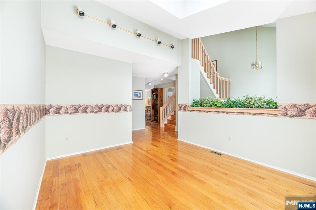 44 Mill Pond Road Little Falls, NJ 07424 - Photo 10 of 37 a view of a room