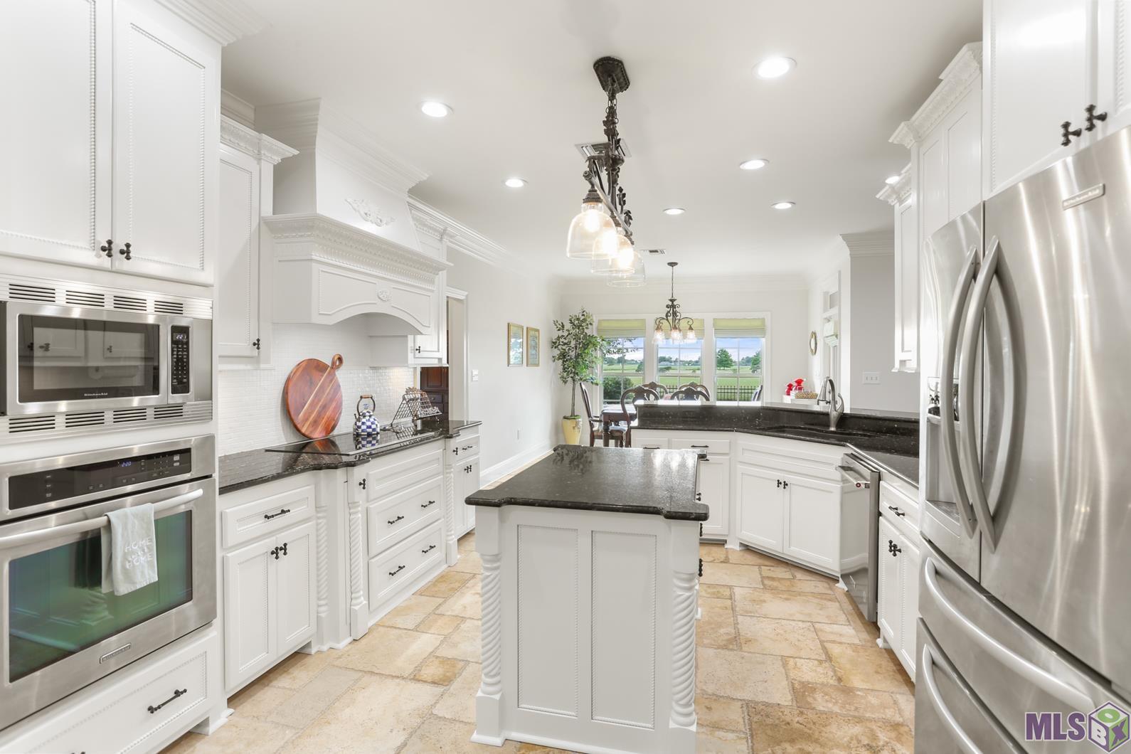 266 Latour Boulevard Mathews, LA 70375 - Photo 11 of 42