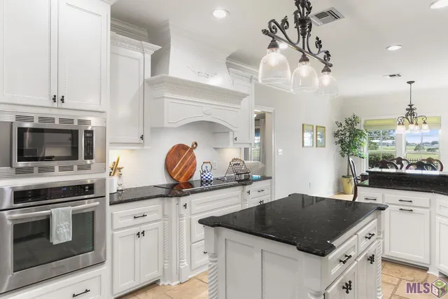 $485,000 | 266 Latour Boulevard, Mathews, LA 70375