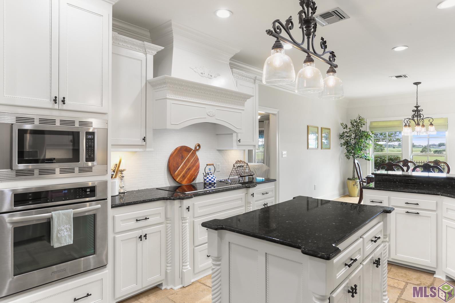 266 Latour Boulevard Mathews, LA 70375 - Photo 12 of 42