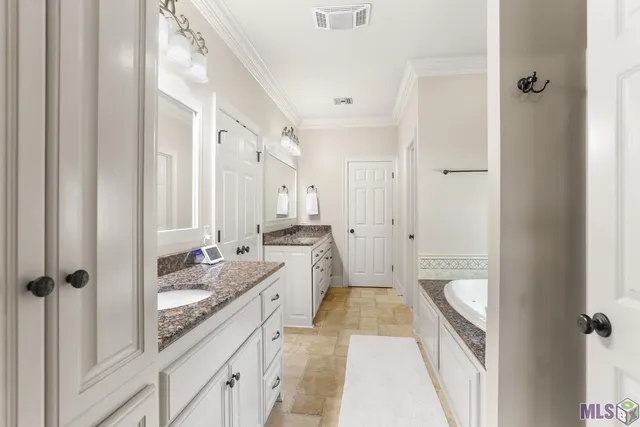 $485,000 | 266 Latour Boulevard, Mathews, LA 70375