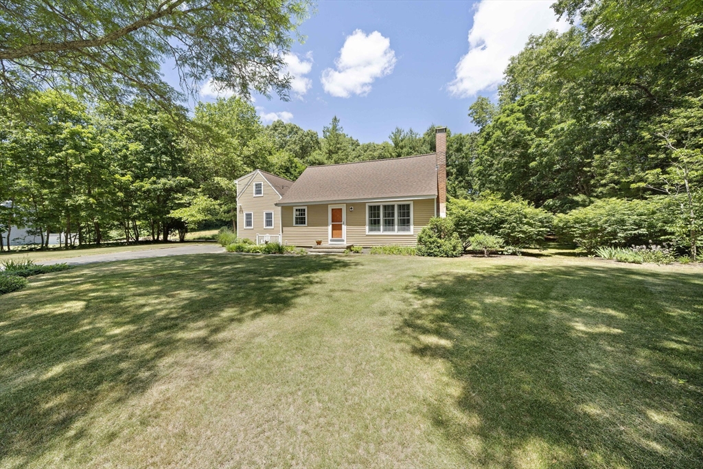12 Walnut Road Norwell, MA 02061 - Photo 3 of 42