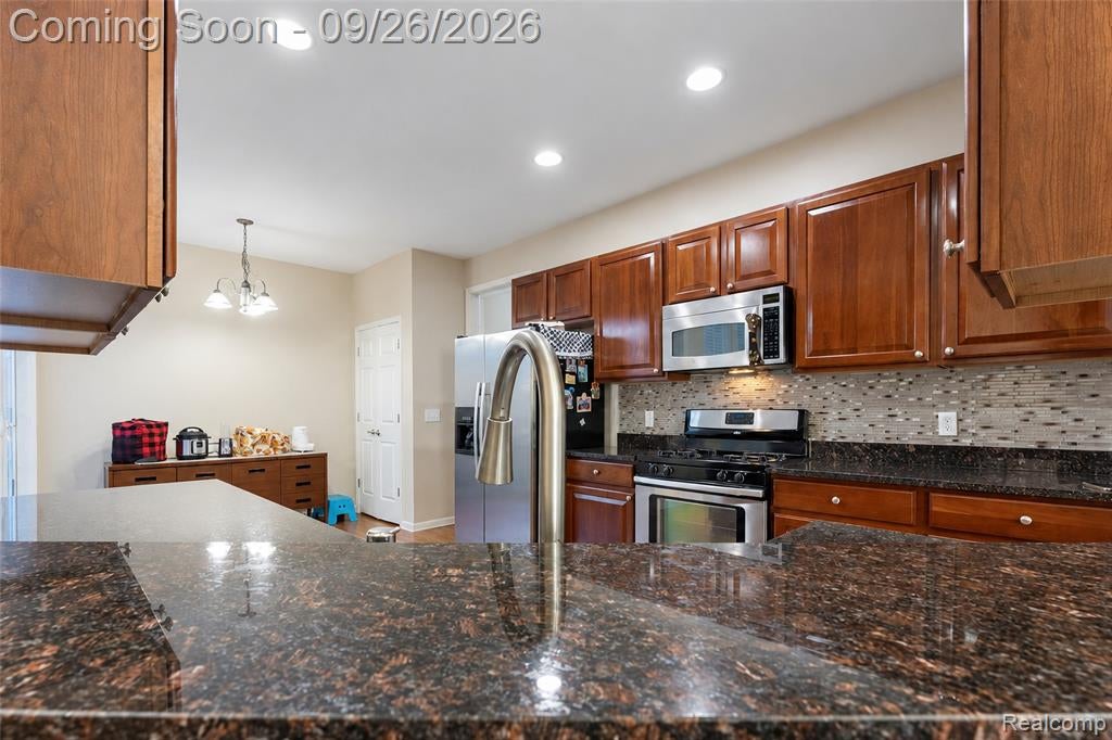 2051 Vanderbilt Road Canton, MI 48188 - Photo 12 of 45 Gallery Image 12