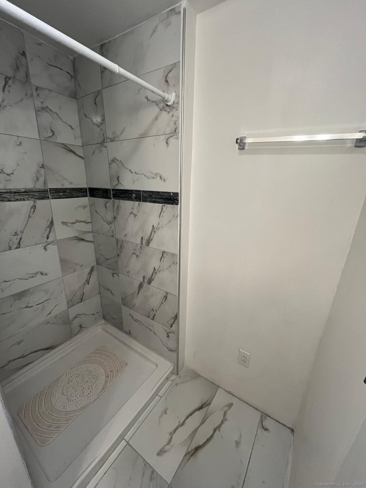 79 1st Street, Unit STUDIO Hamden, CT 06514 - Photo 7 of 11