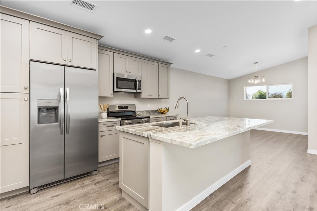 34834 County Line Road Yucaipa, CA 92399 - Photo 12 of 35