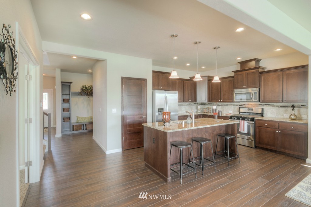 4822 Rosa Court Lacey, WA 98503 - Photo 3 of 24 Gallery Image 3