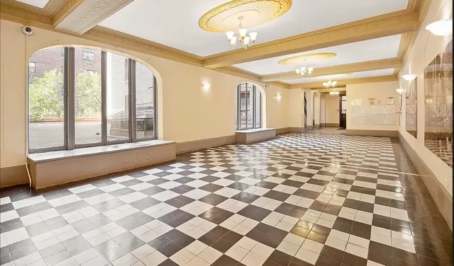 $299,000 | 1100 Grand Concourse, Unit 4A | Concourse