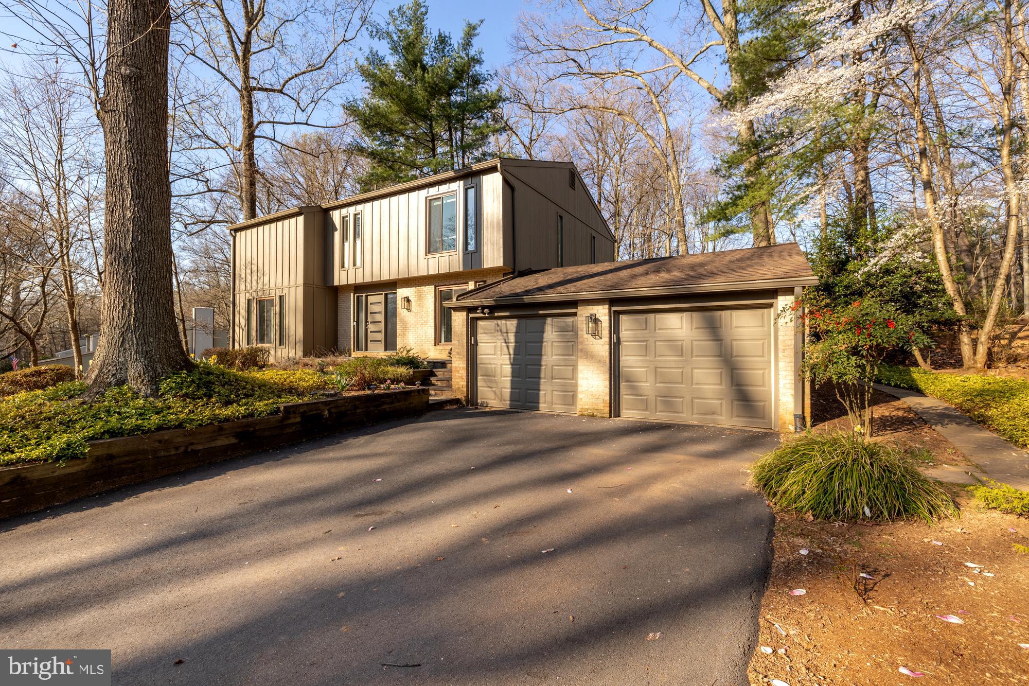 10400 Great Arbor Drive Potomac, MD 20854 - Photo 3 of 7