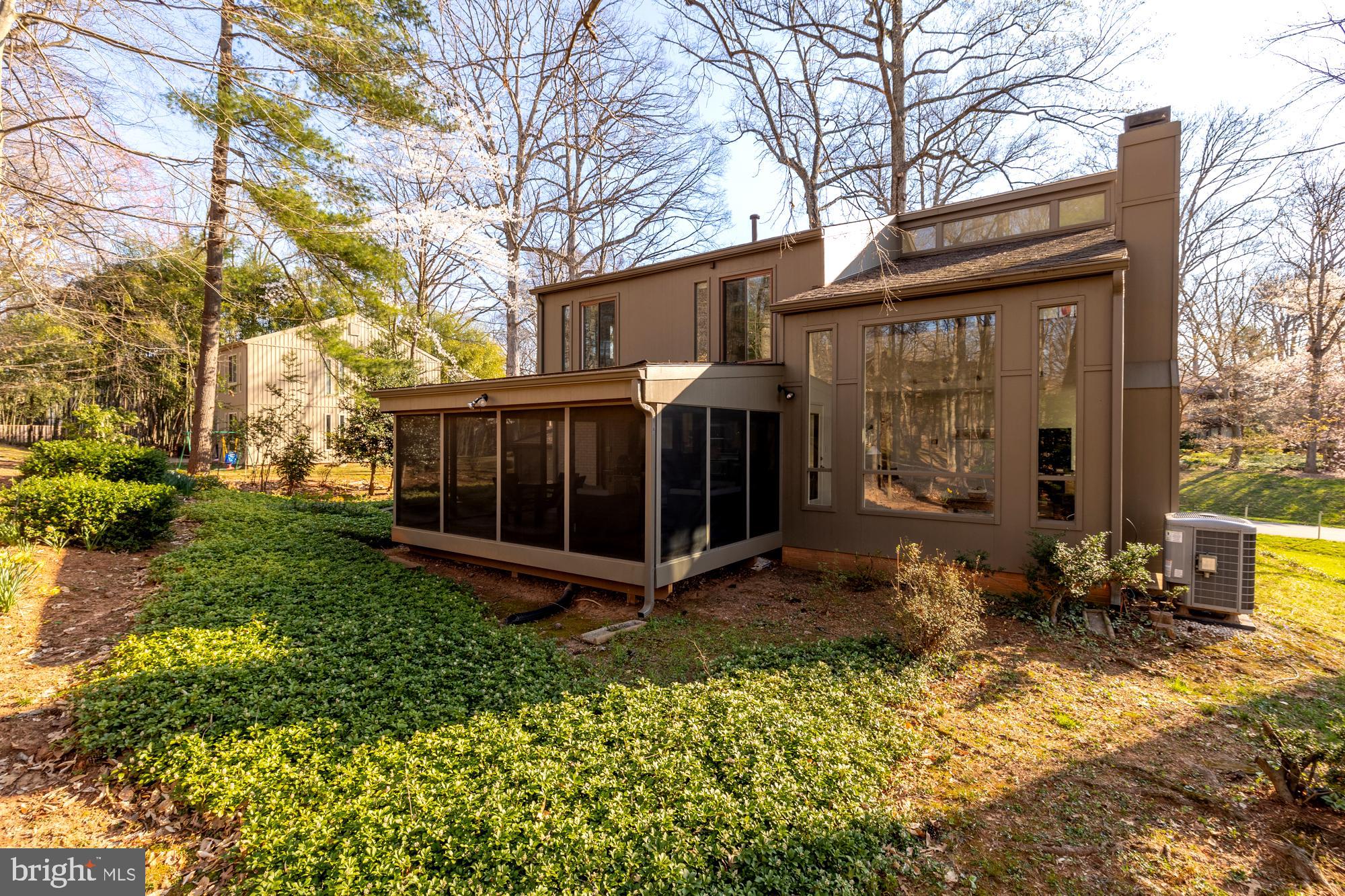 10400 Great Arbor Drive Potomac, MD 20854 - Photo 5 of 7