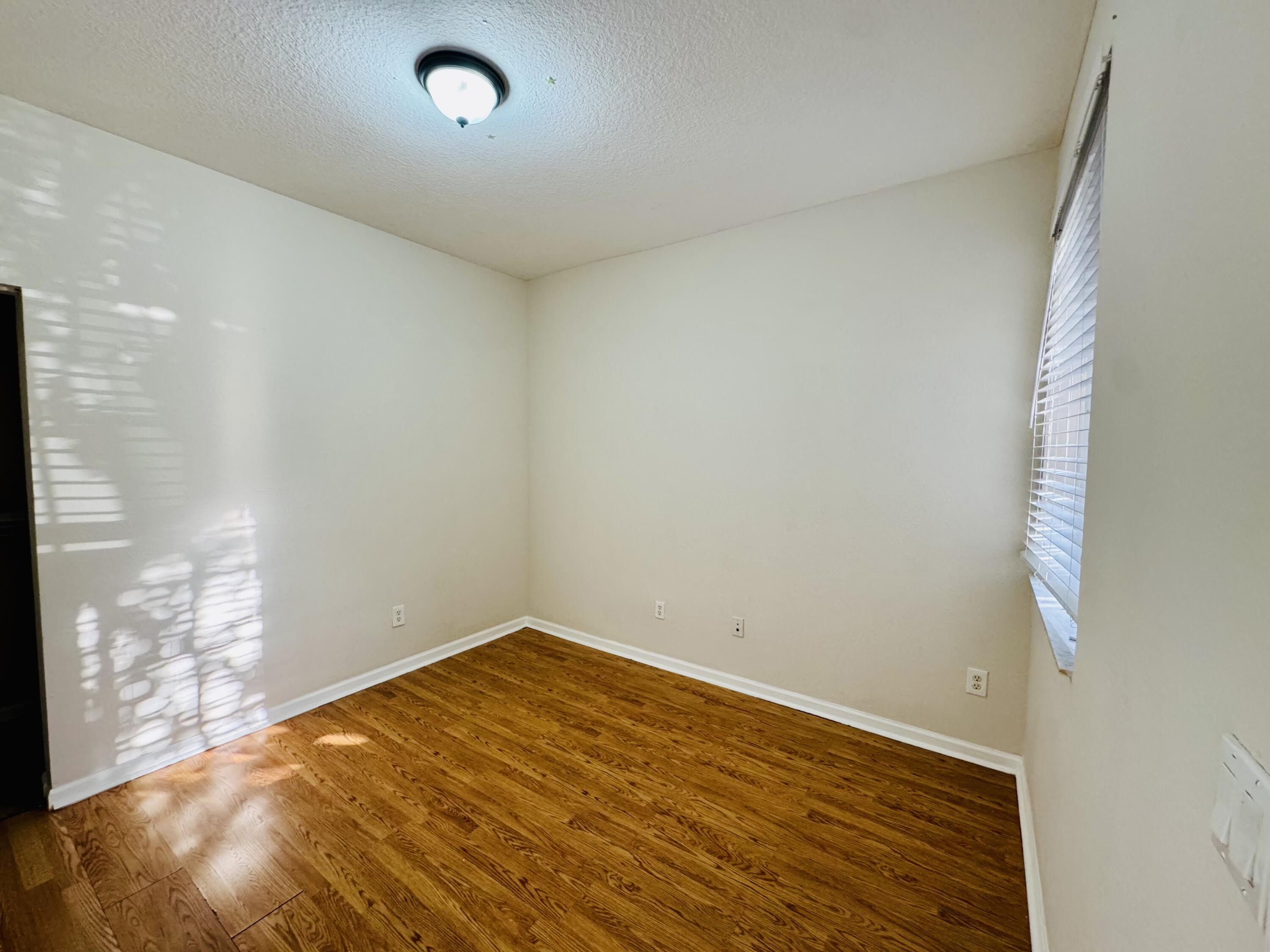 1954 Freeport Drive, Unit 1954 Riviera Beach, FL 33404 - Photo 4 of 17 IMG_5463