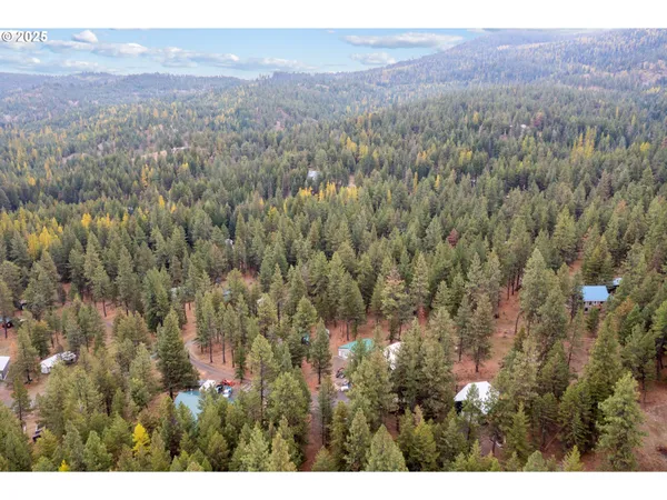 a view of a outdoor space